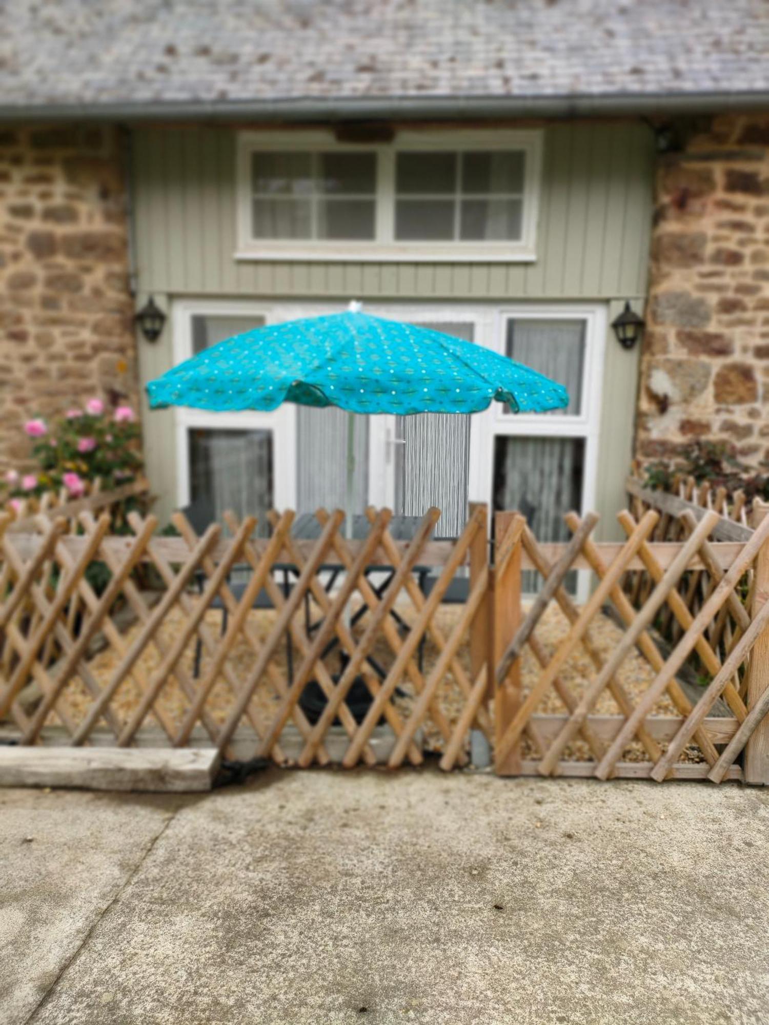 Appartamento Les Petits Champs Buais-les-Monts Esterno foto