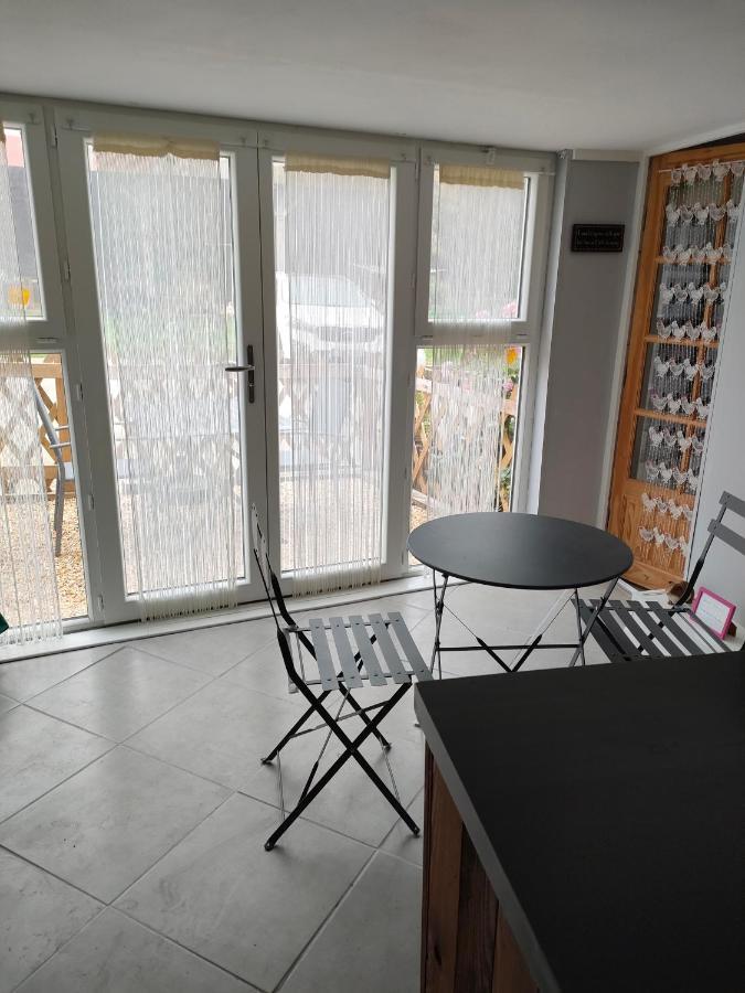 Appartamento Les Petits Champs Buais-les-Monts Esterno foto