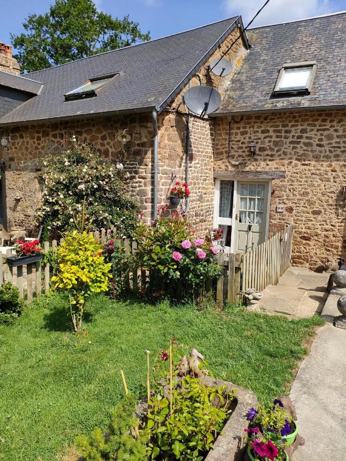 Appartamento Les Petits Champs Buais-les-Monts Esterno foto